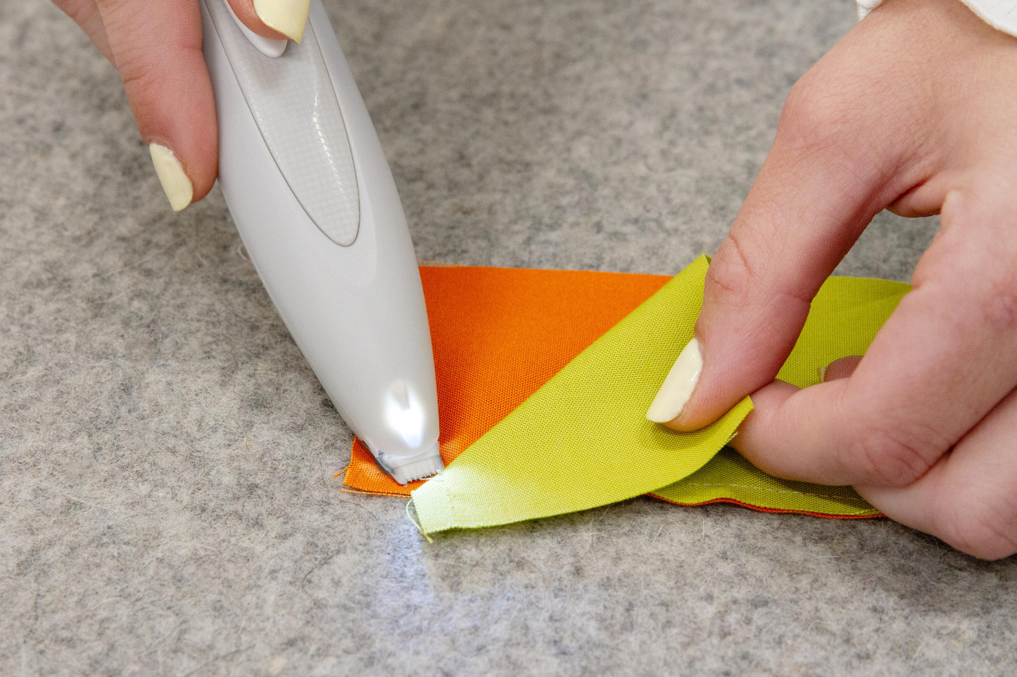 Nifty Notions Glow and Go Electric Seam Ripper